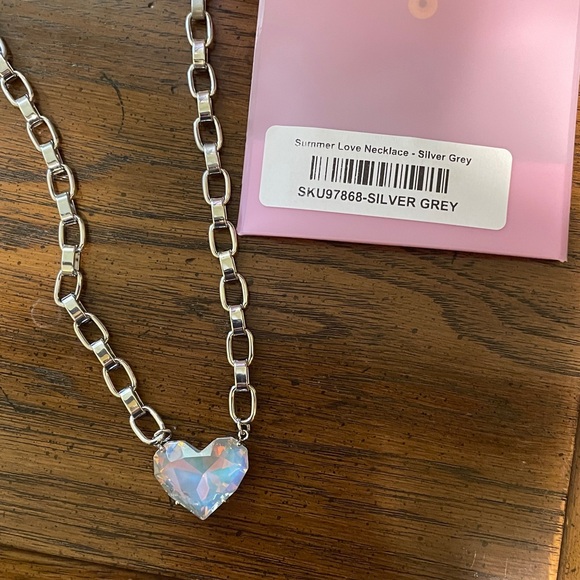 New in Bag By Alexa Rae Summer Love Silver Grey Heart Necklace - Picture 5 of 6